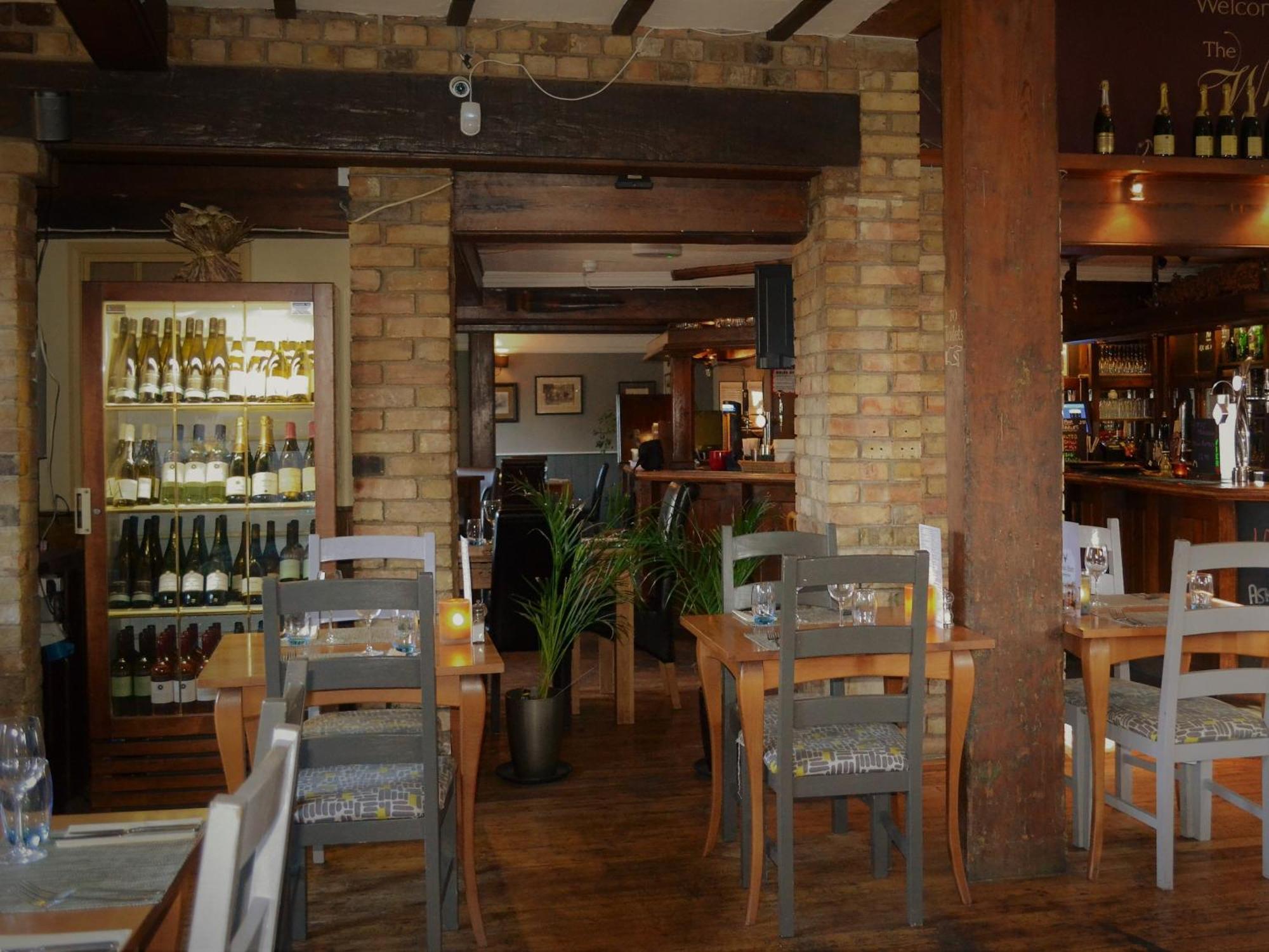 The White Hart Country Inn Fulbourn Экстерьер фото